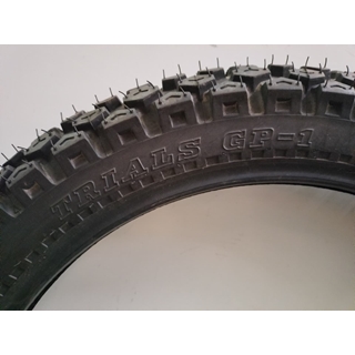 Neumático IRC GP-1 3.00x18 - Imagen 2