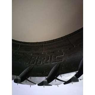 Neumático IRC GP-110R 120/80-18 62S - Imagen 2