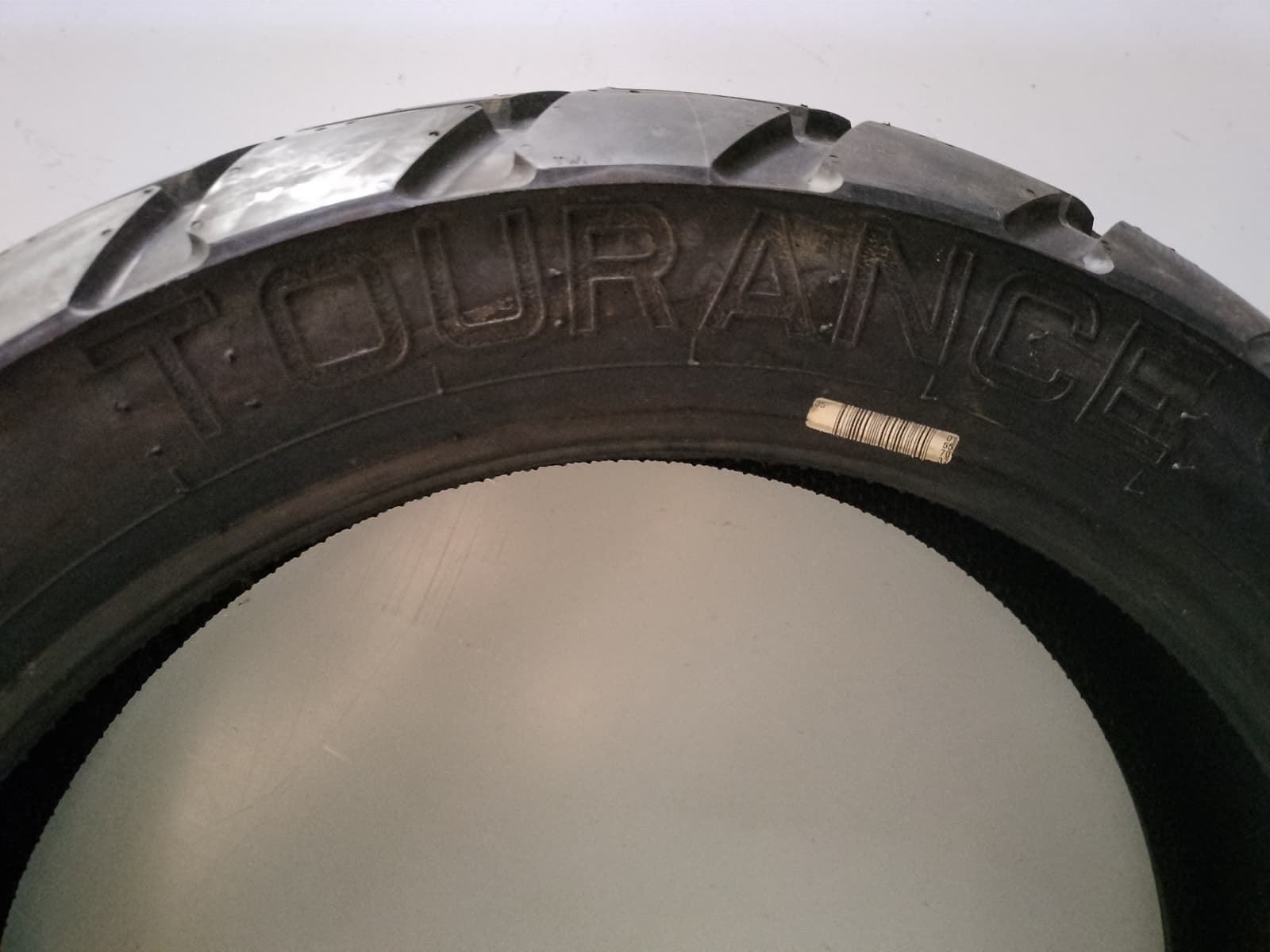 Neumático Metzeler Tourance 150/70 R17 69V - Imagen 3