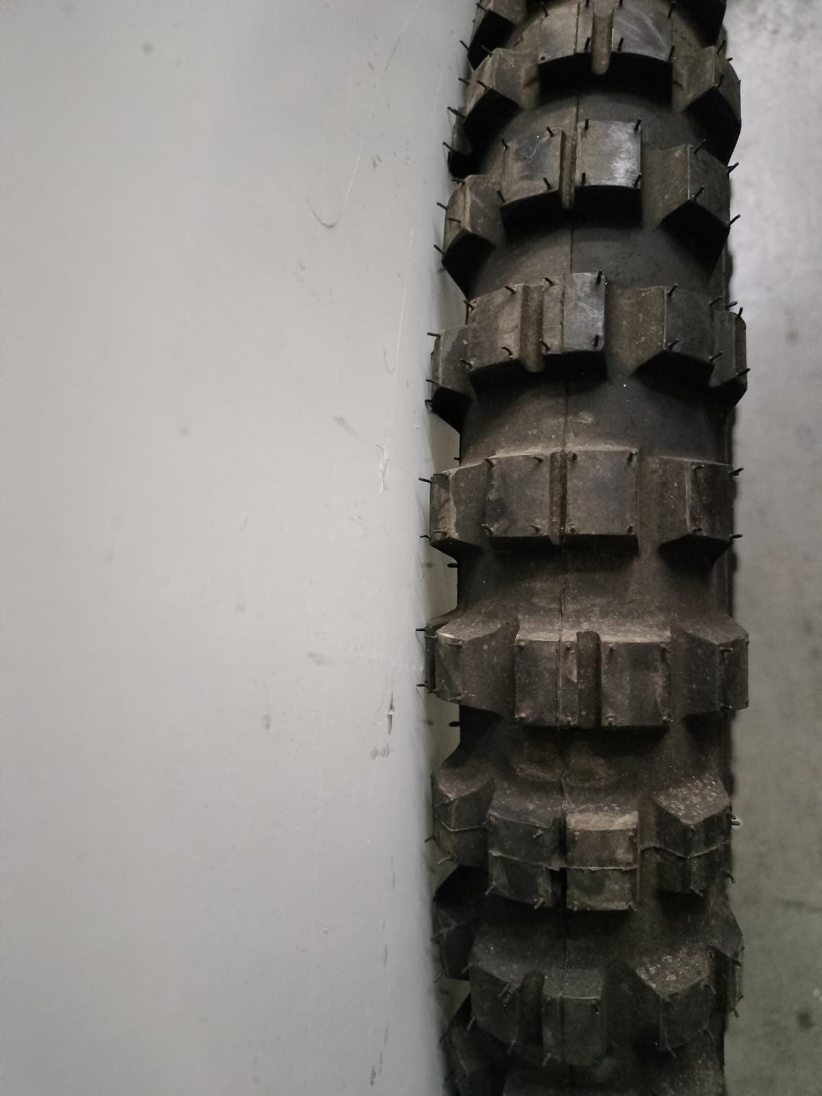 Neumático Michelin T63 80/90-21 - Imagen 5